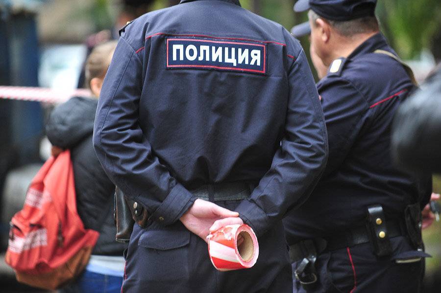 Полиции предложили разрешить вскрывать авто и оцеплять жилые дома - readovka.news