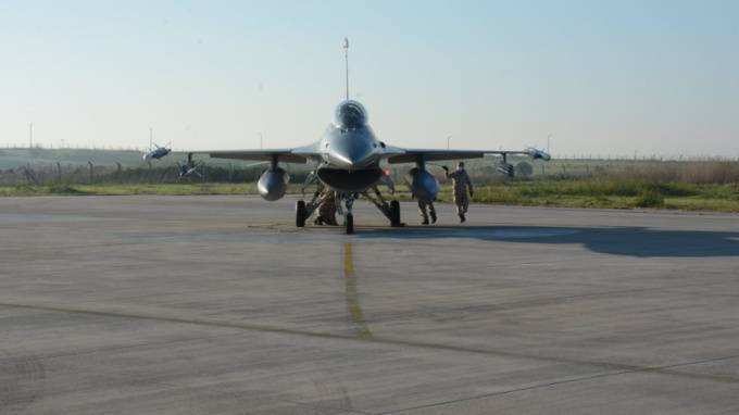 Греция засекла турецкие F-16 на пути в Ливию