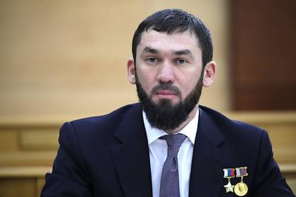 Президент «Ахмата» взял пример с Кадырова и побрился налысо