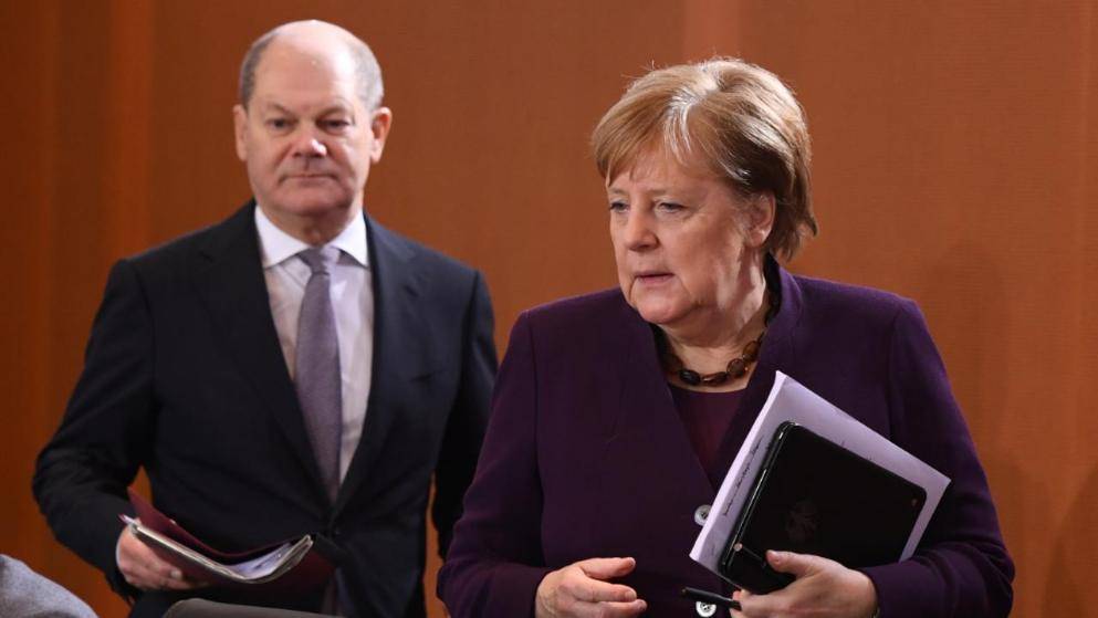 Немецкие политики не хотят отказываться от своих зарплат, как это сделали австрийцы