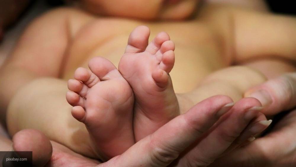 Мать в Оренбурге избила годовалого малыша в присутствии другого ребенка