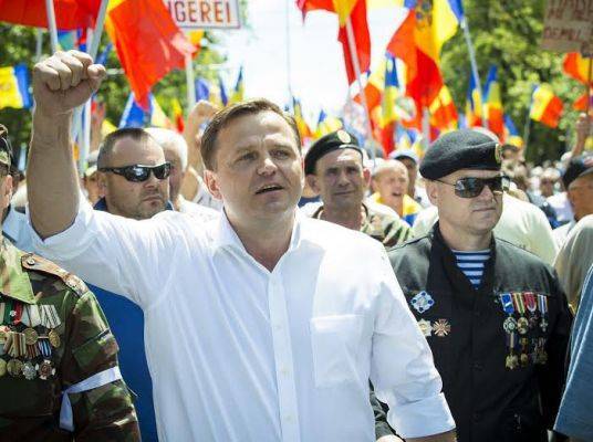 Молдавская оппозиция грозит протестом во время чумы из-за российских денег