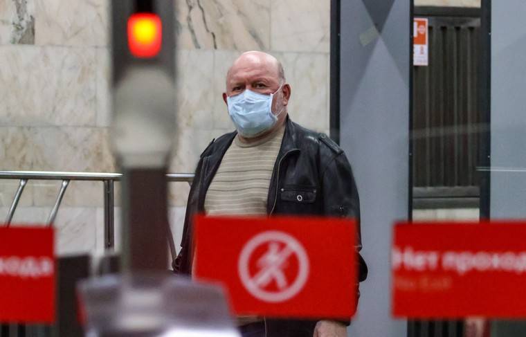 Песков рассказал, когда Россия преодолеет пик эпидемии коронавируса