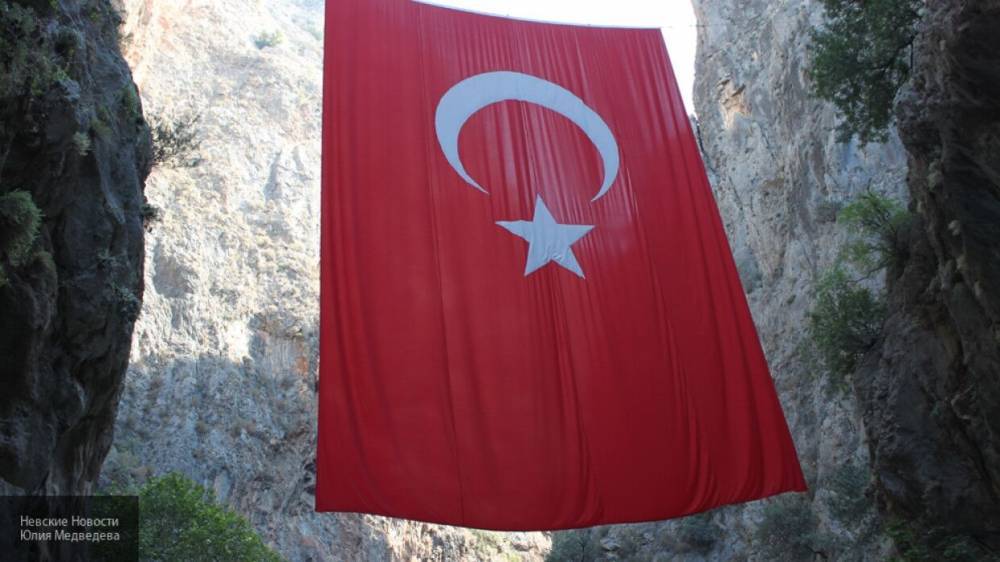 Турция перебрасывает боевиков в Ливию с помощью ЧВК SADAT