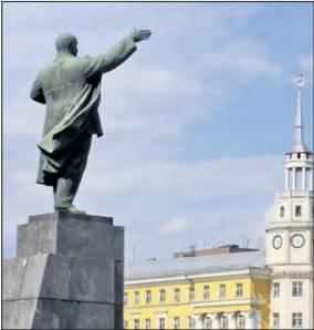 Топ-4 самых примечательных памятников Ленину в Воронеже