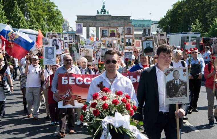 Берлин отменил шествие «Бессмертного полка» из-за коронавируса