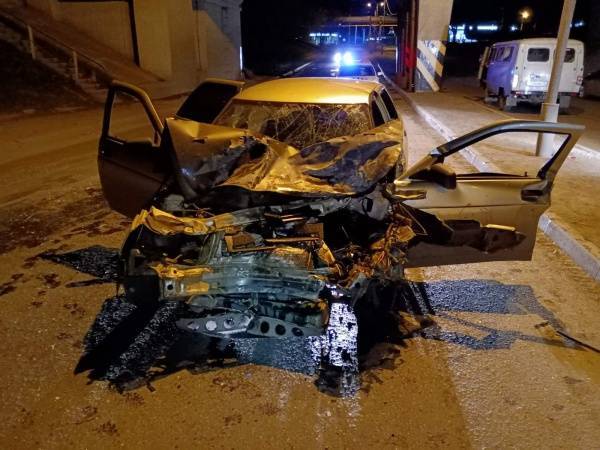 Пьяный неопытный водитель в Кургане устроил аварию с пострадавшими и сам получил травмы