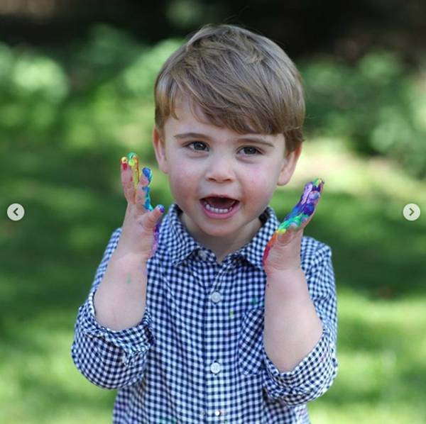 Принц Уильям и Кейт Миддлтон показали новые фото принца Луи
