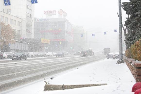 В ХМАО идут дождь, снег, метель и дует шквалистый ветер до 23 метров в секунду