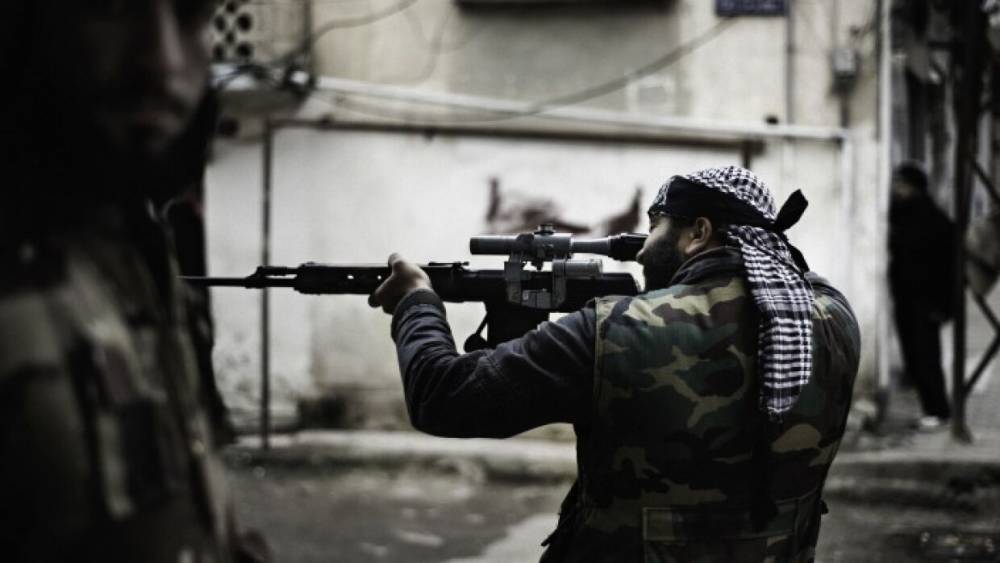 Сирия новости 23 апреля 12.30: в Даръа ранен офицер сирийской армии, боевики ХТШ обстреляли два мирных поселения в Идлибе