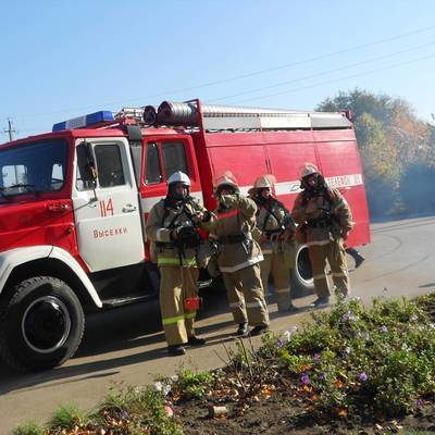 22 жилых дома горят в поселке Постниково Кемеровской области