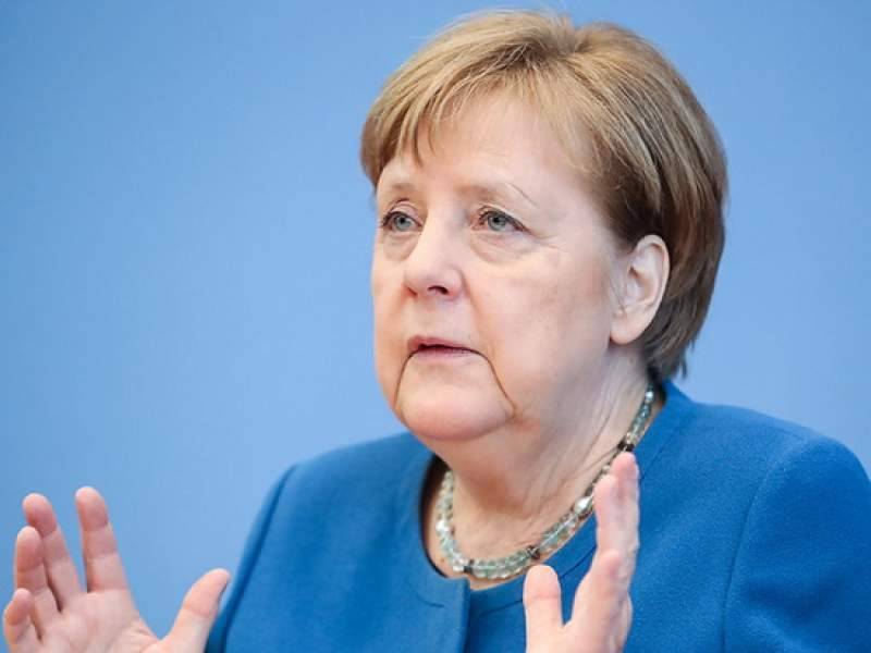 Меркель заявила, что эпидемия только начинается