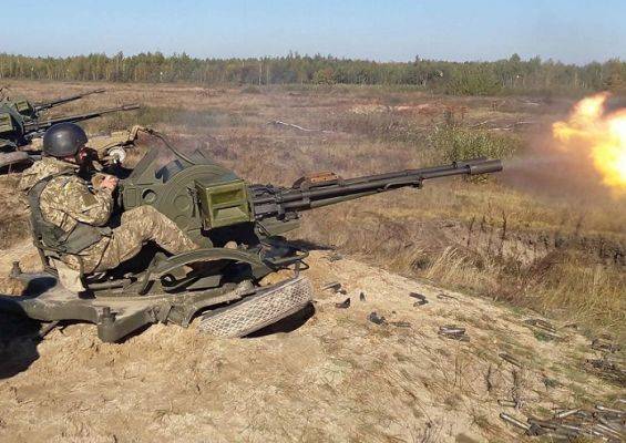 ДНР: украинские военные с раннего утра обстреливают окраины Донецка