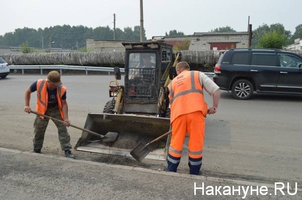 Рабочие завершают ремонт участка дороги Тюмень - Нижняя Тавда в рамках нацпроекта