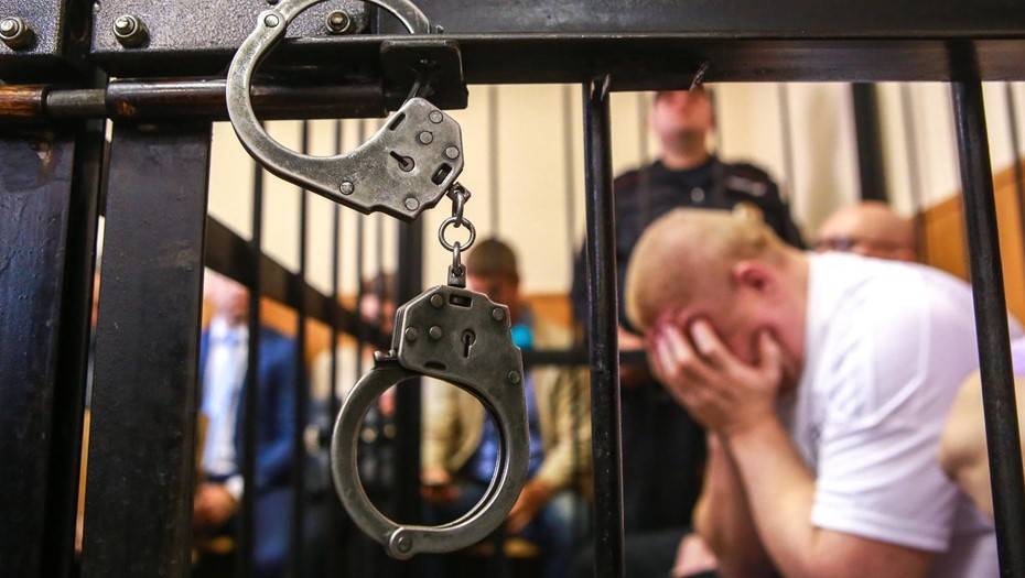 Петербургского бизнесмена и экс-депутата задержали по делу о крупном мошенничестве