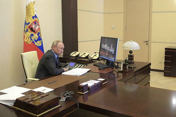 Путин потребовал от банков не абстрактных обещаний, а помощи бизнесу