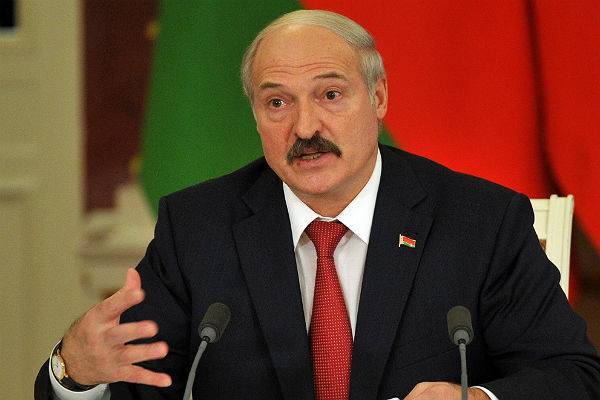 Переболевшие COVID-19 белорусы стали золотым фондом страны – Лукашенко