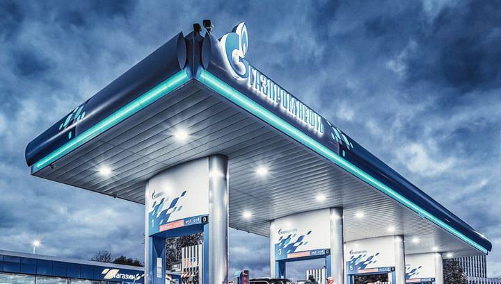 Росстат: цены на бензин в России рухнули за неделю на 2 копейки