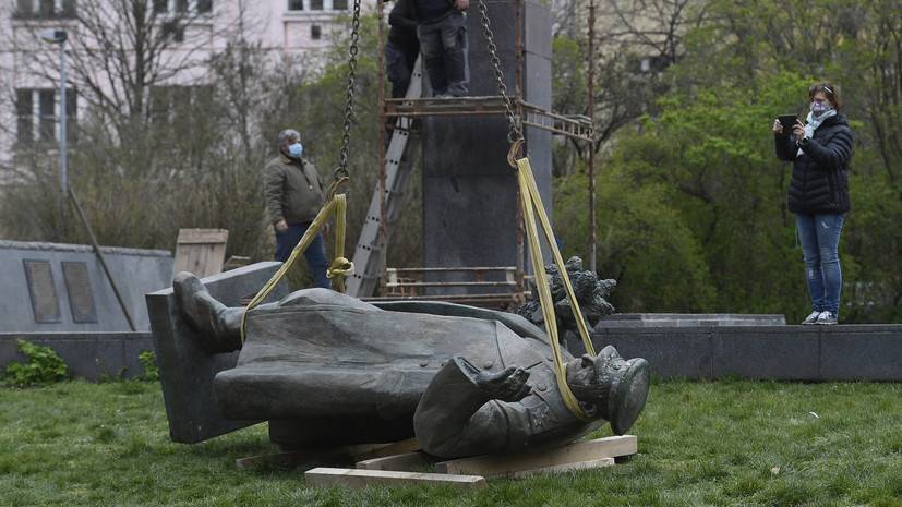 В МИД России призвали Чехию к диалогу по ситуации с памятником Коневу