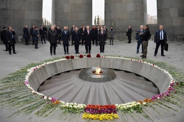 Саркисян: Армянский народ всё ещё ждёт торжества истины и справедливости