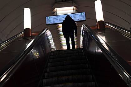 Зараженный коронавирусом проехался в московском метро и получил штраф