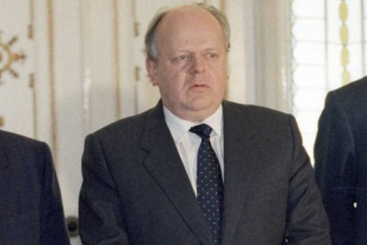 Шушкевич обвинил Горбачева в бесстыжей лжи