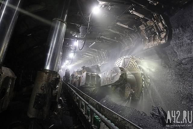 В Кузбассе произошёл пожар на шахте «Распадская»
