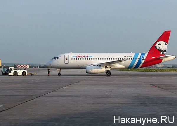 Авиакомпания "Ямал" сокращает число рейсов – самолёты летают полупустыми