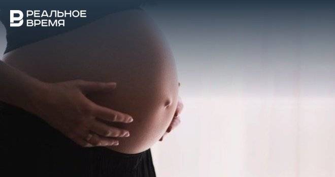 В Минздраве РФ пока не знают, может ли беременная женщина передать ребенку коронавирус