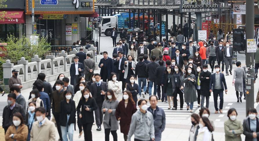Южная Корея берет под контроль коронавирус и получает мощный приток инвестиций