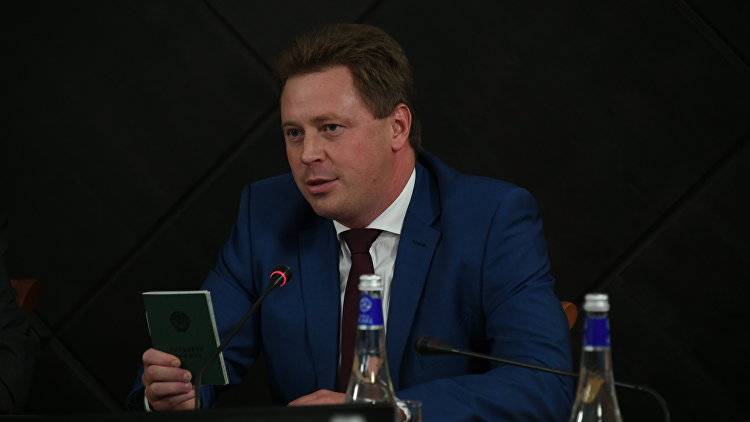 Экс-губернатора Севастополя уволили после дебоша в аэропорту Ижевска