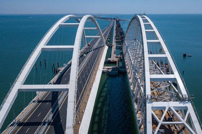 Россиянам предложили сказать спасибо Ротенбергу за Крымский мост
