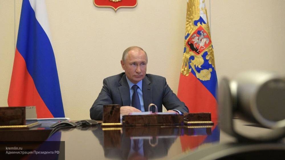 Путин обсудит с губернаторами регионов РФ готовность больниц к борьбе с COVID-19
