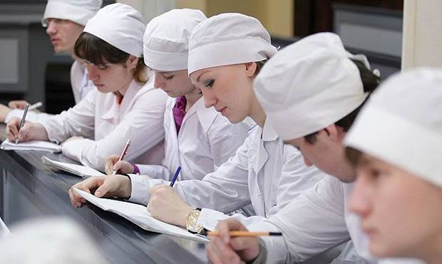 В Москву студентов медвузов отправят на помощь врачам, лечащим пациентов с коронавирусом