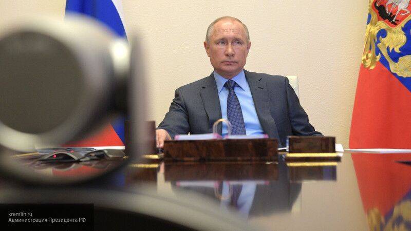 Путин заявил о выделении 5,2 млрд рублей на закупку реанимобилей