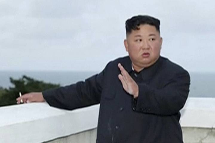 Ким Чен Ын спрятался от коронавируса на пляжной вилле