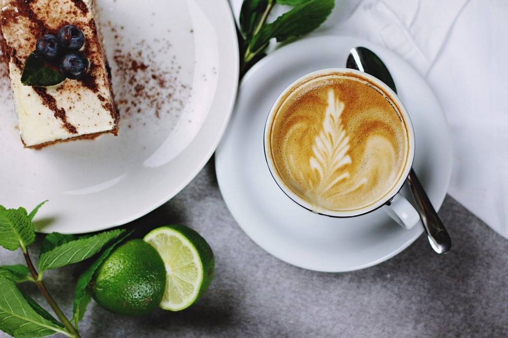 Диетолог рассказала, сколько кофе можно выпивать в день на самоизоляции