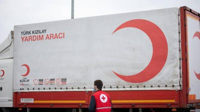 Общество Красного полумесяца Турции доставило гуманитарную помощь в Грузию