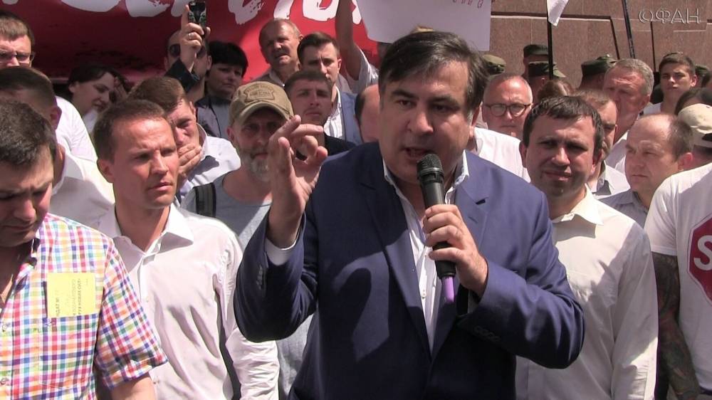 Саакашвили признался, что является «абсолютным сторонником мира с Россией»