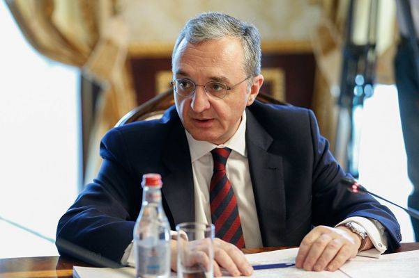 Заявления главы МИД Армении навредят армяно-российским отношениям: мнение