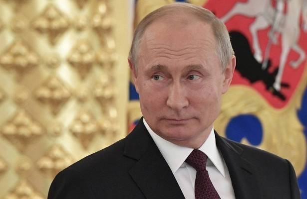 Путин подписал закон, освобождающий жителей Донбасса от пошлины для гражданства России