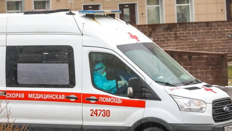 "При исполнении врачебного долга": в Петербурге от COVID-19 умер первый врач