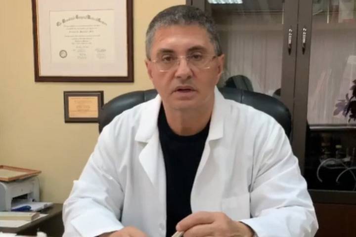 Доктор Мясников сравнил количество погибших от коронавируса и других инфекций