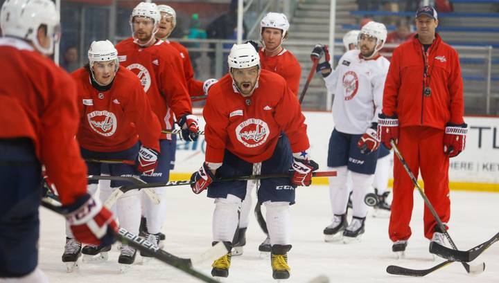 Инсайдеры: тренировки хоккеистов НХЛ возобновятся 1 июня