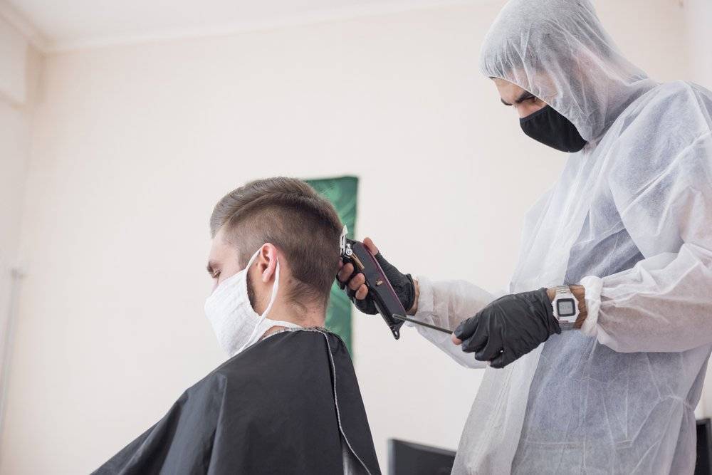 Германия открывает парикмахерские: как они будут работать