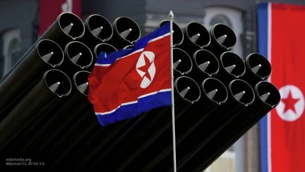 СМИ Южной Кореи сообщило о размещении ракетной установки на аэродроме Сондок в КНДР