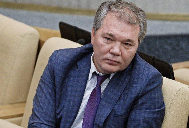 Коронавирус добрался до Госдумы: депутат Калашников заразился COVID-19