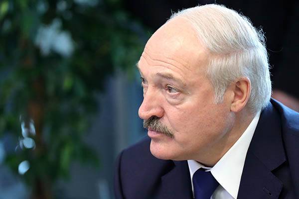 Лукашенко назвал пандемию божьим наказанием человечеству