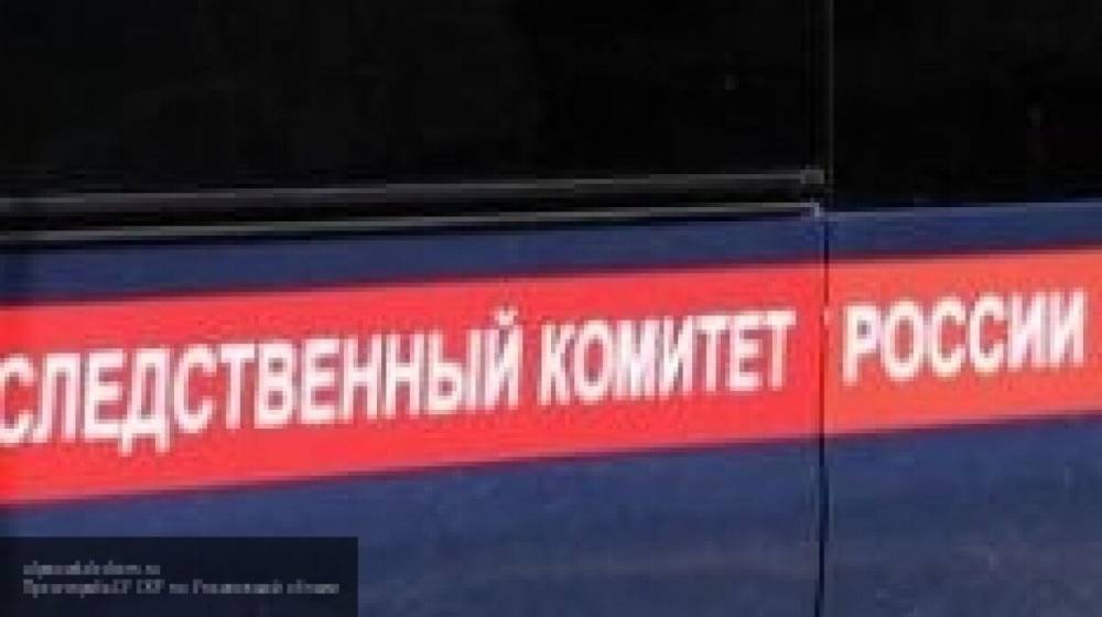 Житель Владивостока получил ножевое ранение от избивавшей мать соседки
