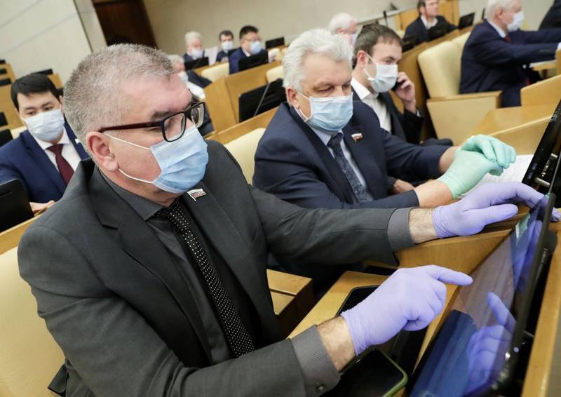 Второй за день депутат Госдумы сообщил о заражении коронавирусом